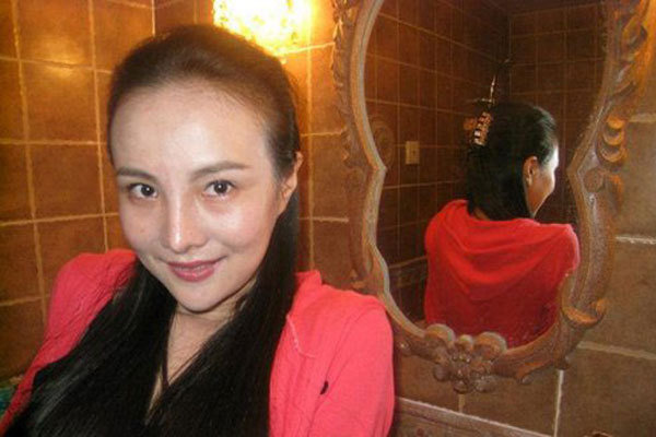 干露露素颜照遭曝光 网友调侃“可辟邪”