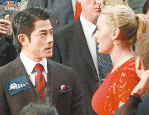 凯特·温斯莱特郭富城相谈甚欢 新欢一旁看得紧