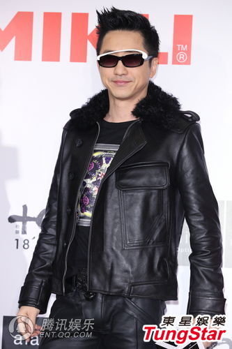 组图:哈林跨界为眼镜代言 赞弟子吴莫愁超合拍