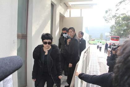 熊黛林父亲病逝 郭富城戴孝奔丧或扶正另一半