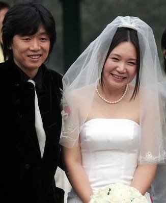 网友爆料老狼妻子已怀孕数月 春节后升级当爹